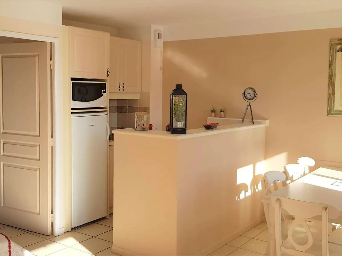 بيت للعطل Maison Duplex 8 Pers Avec Terrasse, 3 Ch, Parking Gratuit, Animaux Admis, Acces Piscine - Fr-1-382-128 غروسبيير